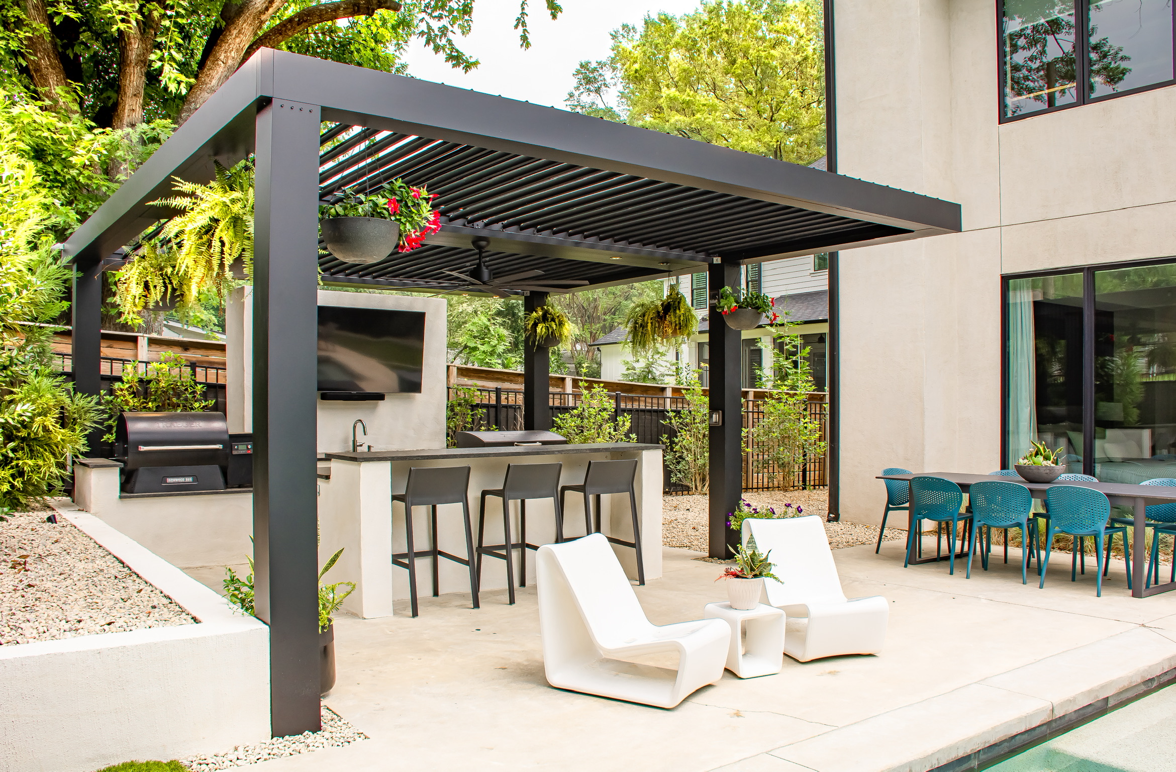 Outdoor Detail